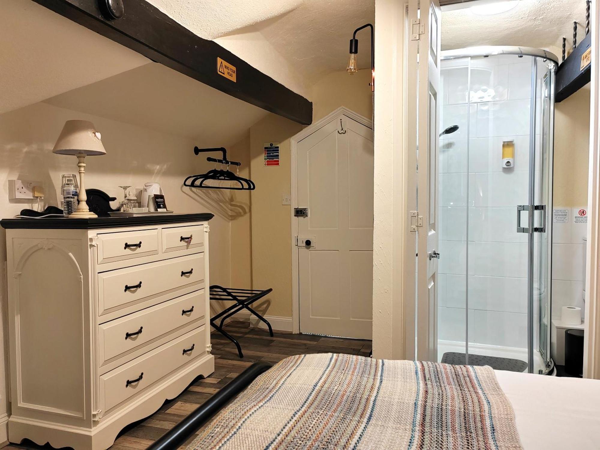 Puddle Duck Lodge - Adults Only Bowness-on-Windermere Habitación foto